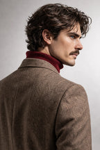 Belgrave Herringbone Suit Set / KHAKI - 48 / 46 - homme, suit sets - BOLDD - Khaki Belgrave herringbone suit jacket with structured shoulders, styled in bold 80's Italian old money masculinity.